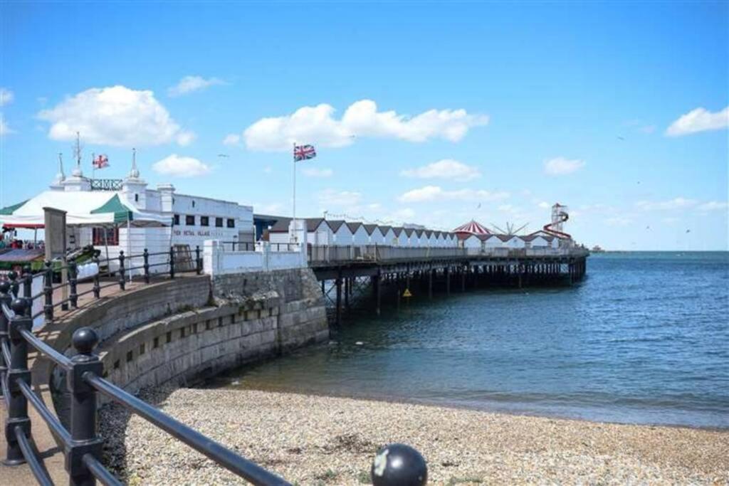 Grand 2 Bed Georgian Apartment At Florence House With King Bed, In The Heart Of Herne Bay & 300M From Beach Εξωτερικό φωτογραφία