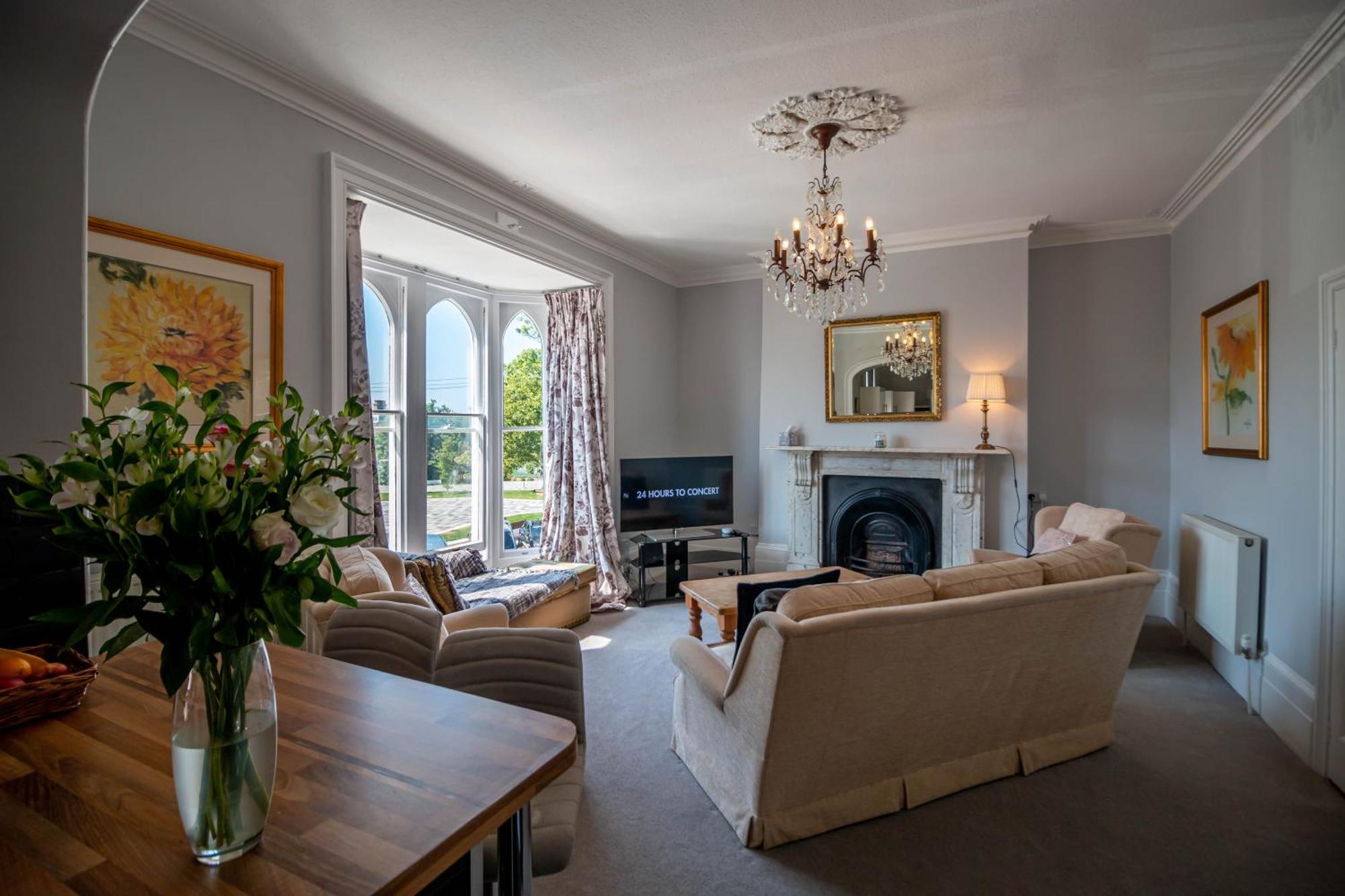 Grand 2 Bed Georgian Apartment At Florence House With King Bed, In The Heart Of Herne Bay & 300M From Beach Εξωτερικό φωτογραφία