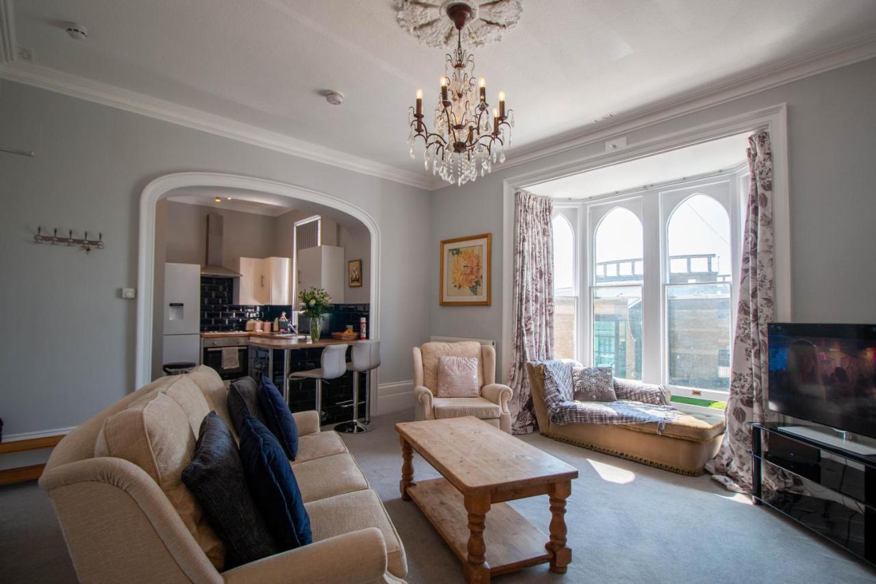 Grand 2 Bed Georgian Apartment At Florence House With King Bed, In The Heart Of Herne Bay & 300M From Beach Εξωτερικό φωτογραφία